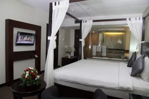 Executive Club Suite 3
